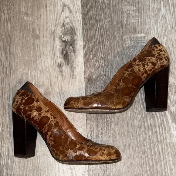 Donald J Pliner Casey Heels Pumps Shoes Size 6.5 - Picture 7 of 11